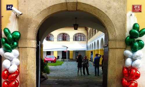 ITALSKÝ KULTURNÍ INSTITUT - STÁTNÍ SVÁTEK IT 